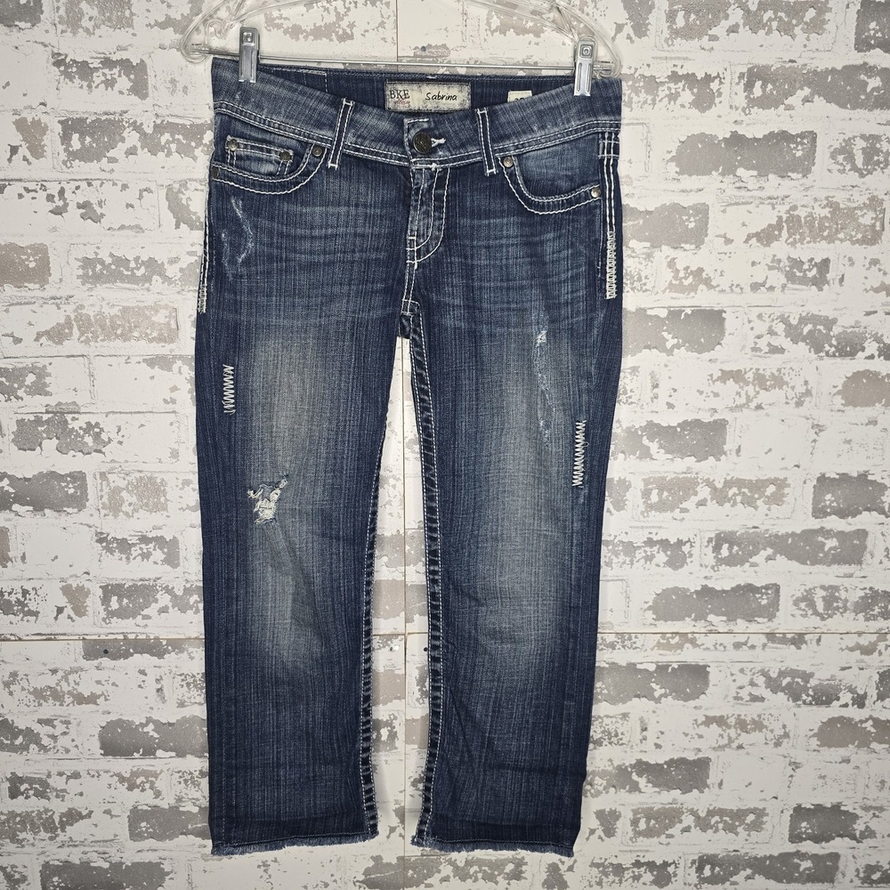 BKE Jeans‎ Womens 27 Sabrina Distressed Low Rise Capri Medium Blue Wash Denim